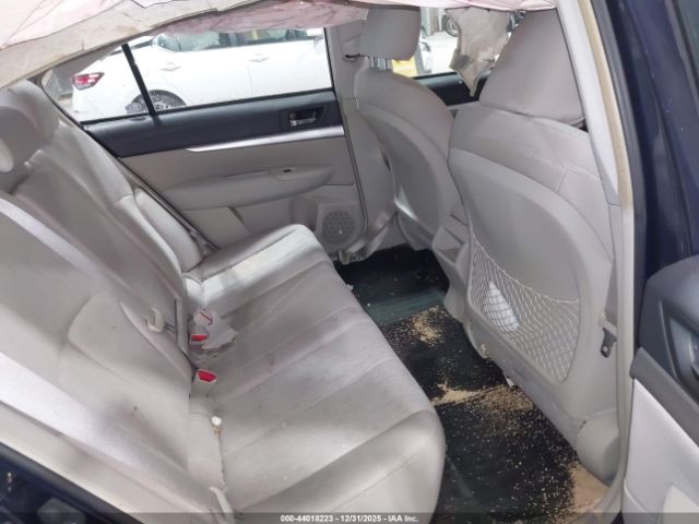 Subaru Legacy 2.5i Premium Image 13