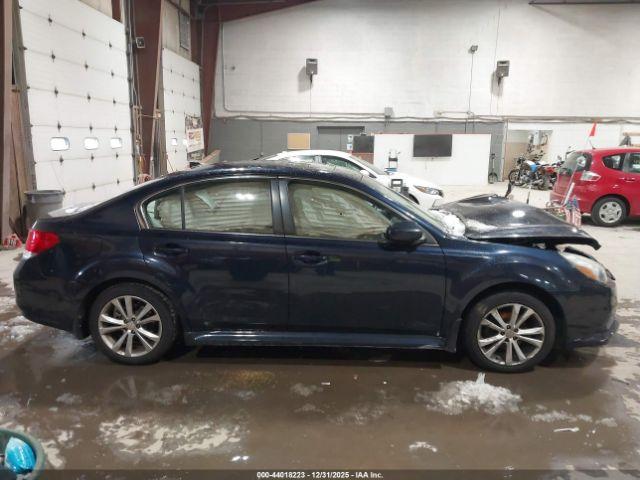 Subaru Legacy 2.5i Premium Image 3