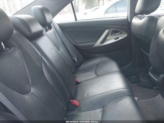 Toyota Camry Se V6 Image 7