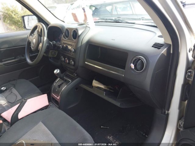 Jeep Patriot Sport Image 9