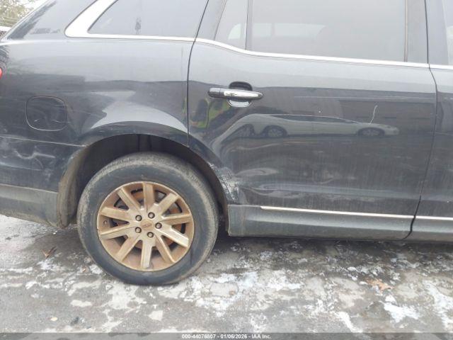 Lincoln MKT Livery Image 12