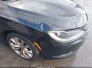 Chrysler 200 S Image 3