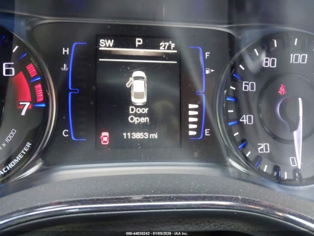 Chrysler 200 S Image 10