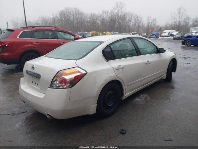 Nissan Altima 2.5 S Image 10