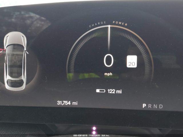 Lucid Air Pure Image 5