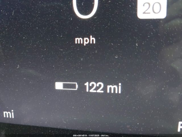 Lucid Air Pure Image 9