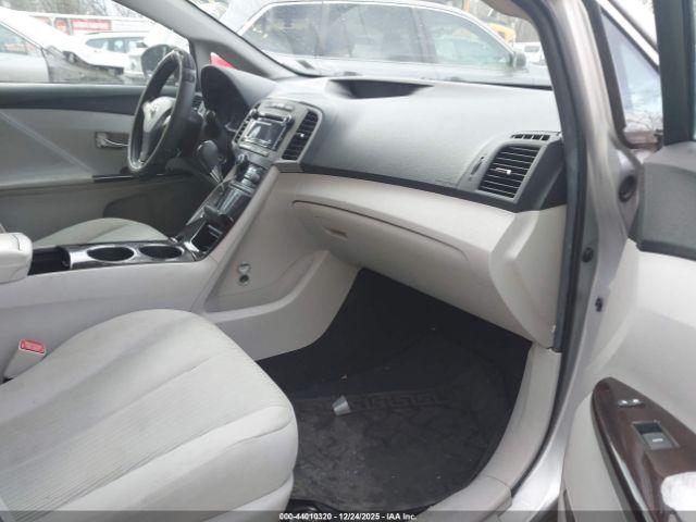 Toyota Venza Image 7