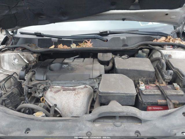 Toyota Venza Image 11