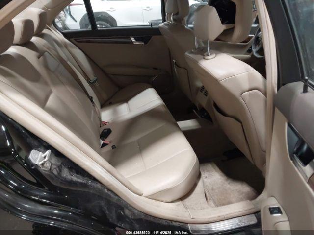 Mercedes-Benz C-Class Sport 4matic Image 8