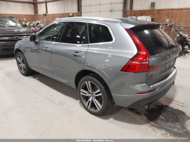 Volvo XC60 T5 Momentum Image 4