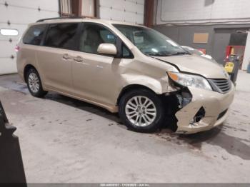  Salvage Toyota Sienna