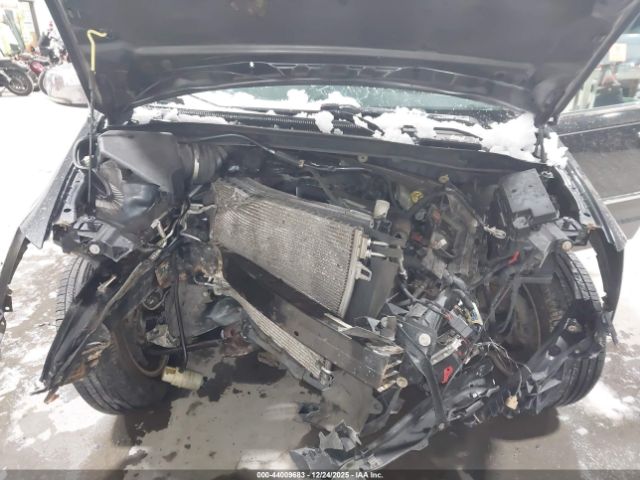 Chrysler Town & Country Limited Image 5