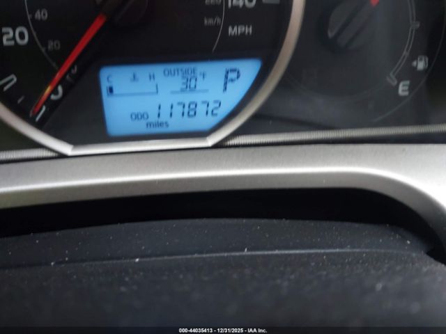 Toyota RAV4 Le Image 12