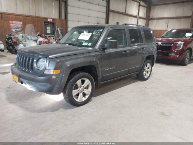Jeep Patriot Latitude Image 11