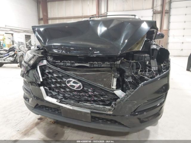 Hyundai TUCSON Value Image 12