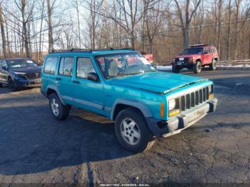  Salvage Jeep Cherokee