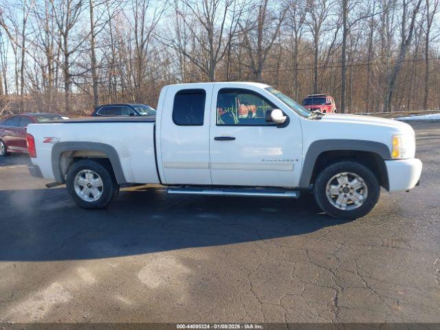 Chevrolet Silverado 1500 Lt Image 11