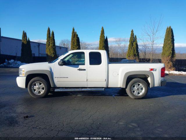 Chevrolet Silverado 1500 Lt Image 14