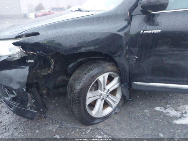 Toyota Highlander Limited V6 Image 8