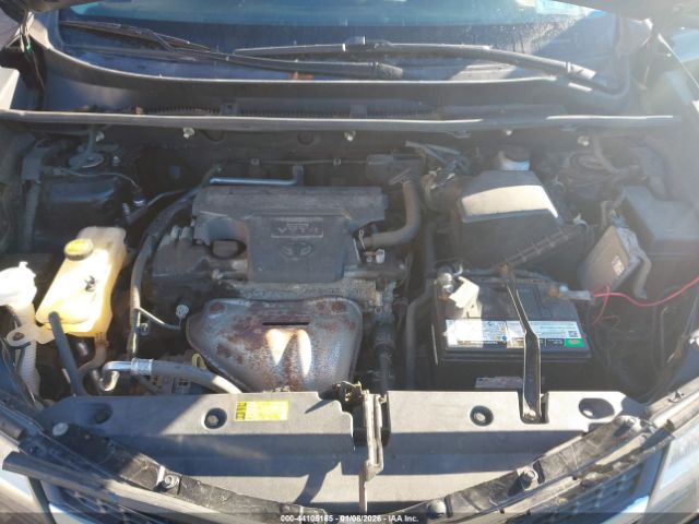 Toyota RAV4 Limited Image 9