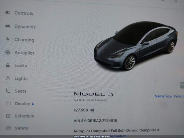 Tesla Model 3 Image 7