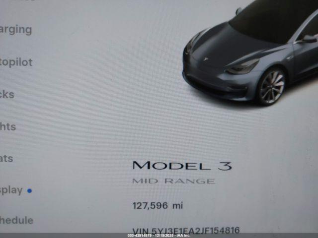 Tesla Model 3 Image 16