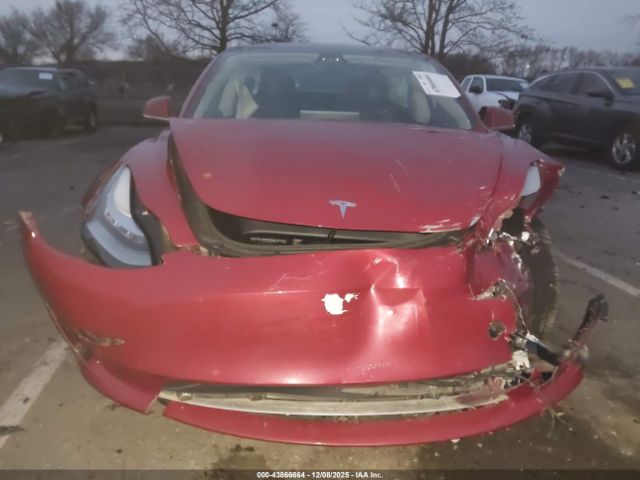 Tesla Model 3 Image 3