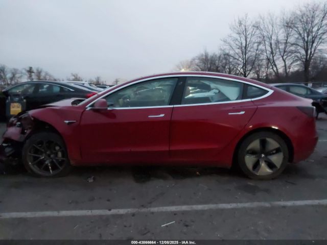 Tesla Model 3 Image 16