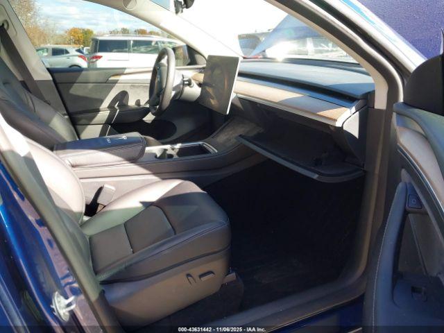 Tesla Model Y Image 9