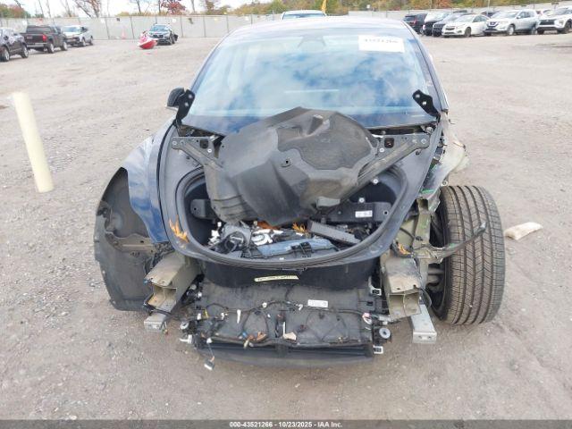 Tesla Model 3 Image 15