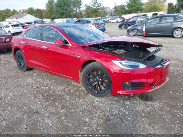 Tesla Model S Image 1