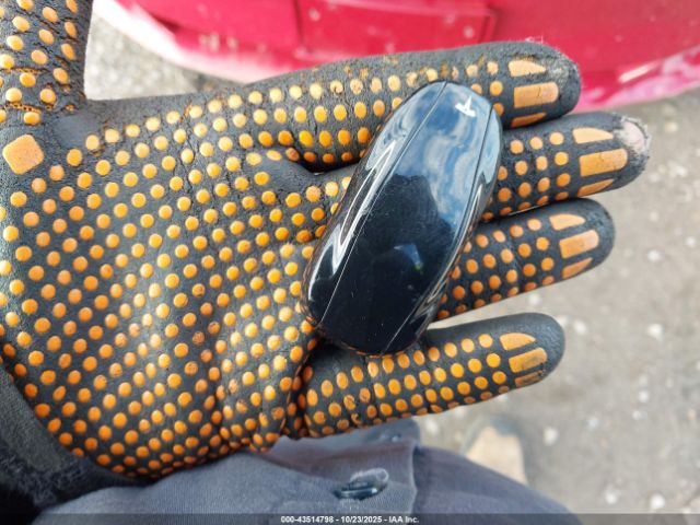 Tesla Model S Image 14