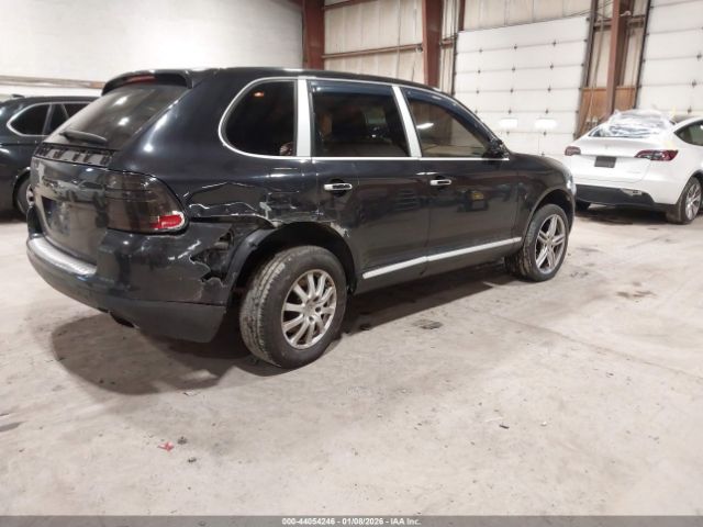 Porsche Cayenne Image 11