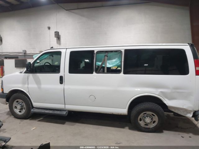 Chevrolet Express Lt Image 11