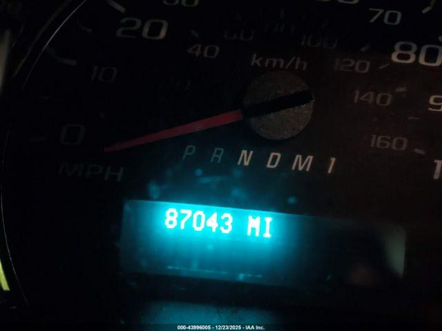 Chevrolet Express Lt Image 14