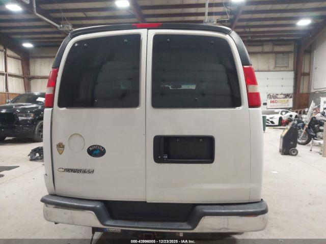 Chevrolet Express Lt Image 3