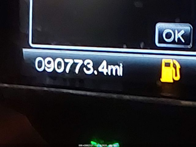 Ford Explorer Xlt Image 2