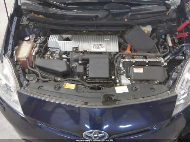 Toyota Prius Five Image 6
