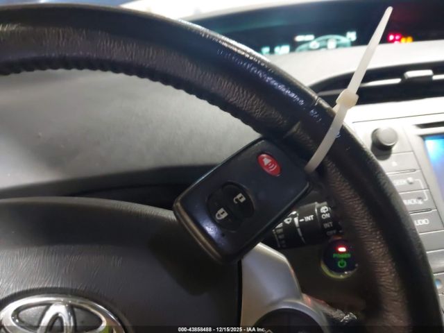 Toyota Prius Five Image 7