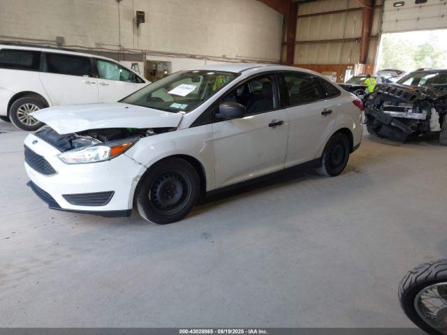 Ford Focus S Image 5