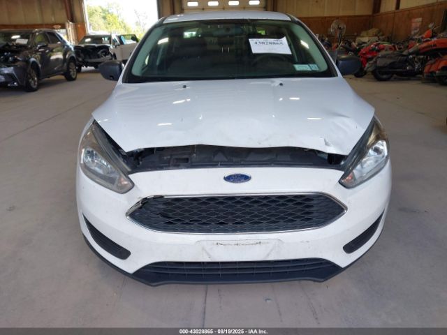 Ford Focus S Image 14