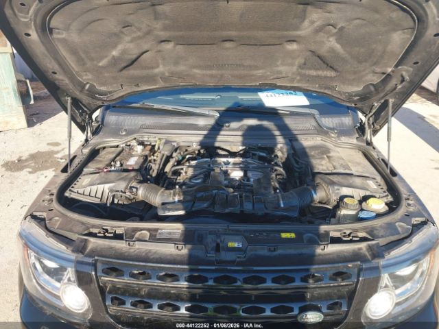 Land Rover LR4 Image 10