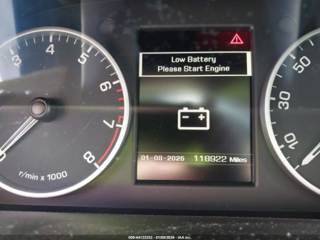 Land Rover LR4 Image 15