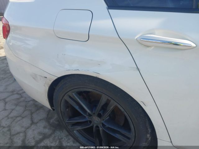 BMW 5 Series Xdrive Image 4