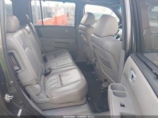 Honda Pilot Touring Image 6