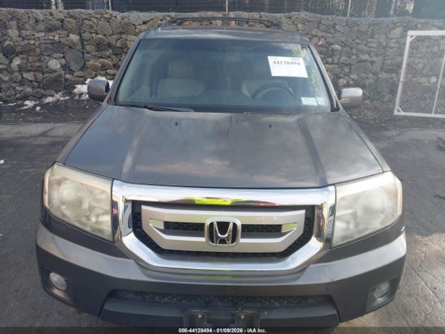 Honda Pilot Touring Image 12