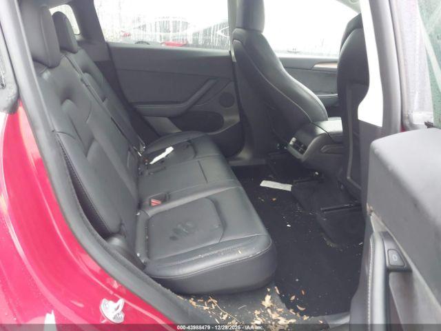 Tesla Model Y Performance Dual Motor All-wheel Drive Image 7