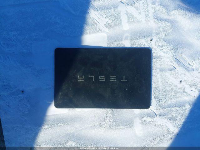 Tesla Model 3 Long Range All-wheel Drive Image 11